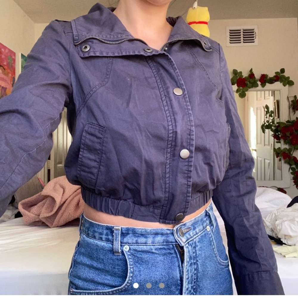 cropped jacket - Picture 2 of 3